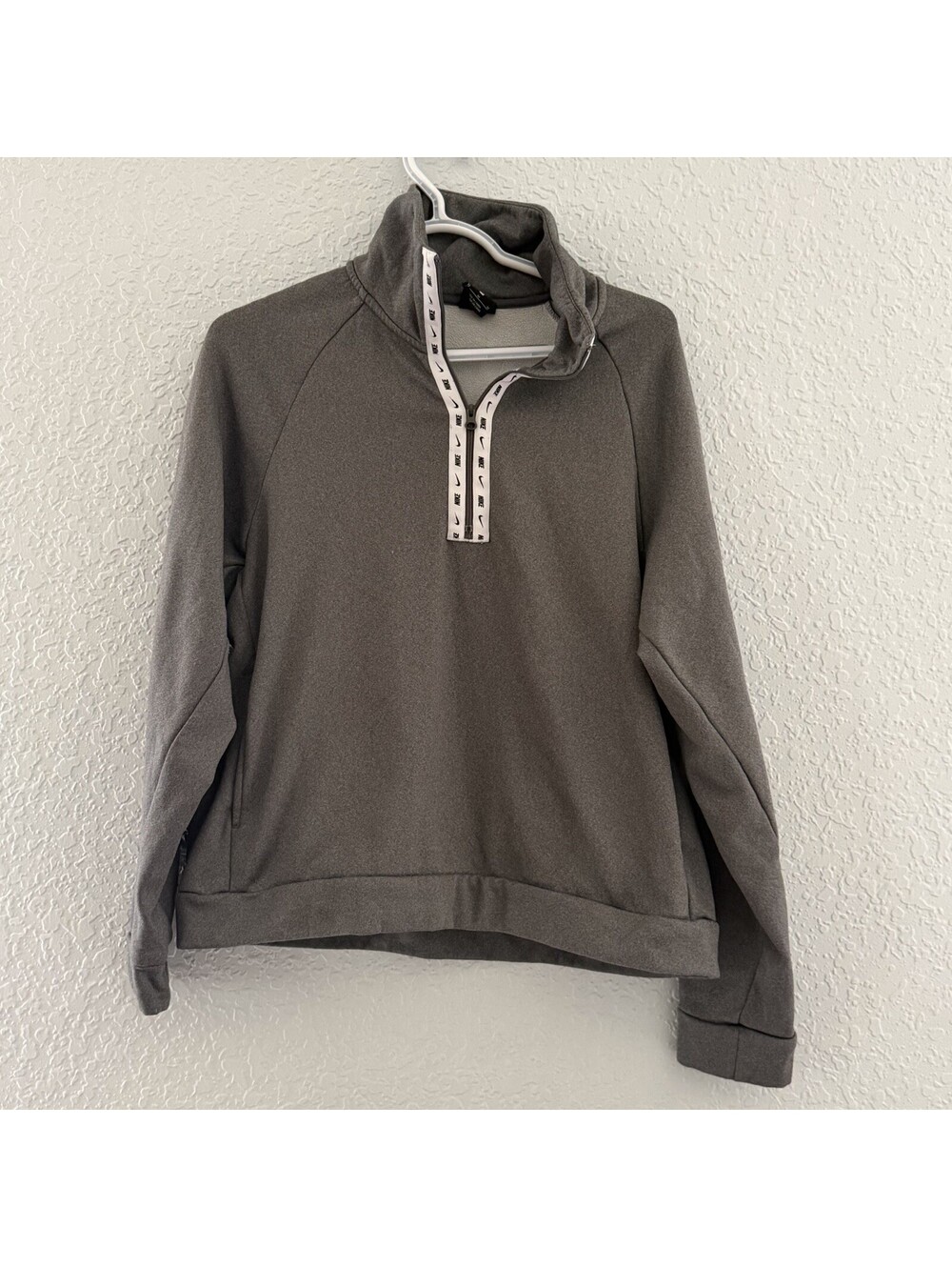 Nike Therma Fleece 1/4 Zip Pullover Gray Women’s Medium BV4966-021 Jacket